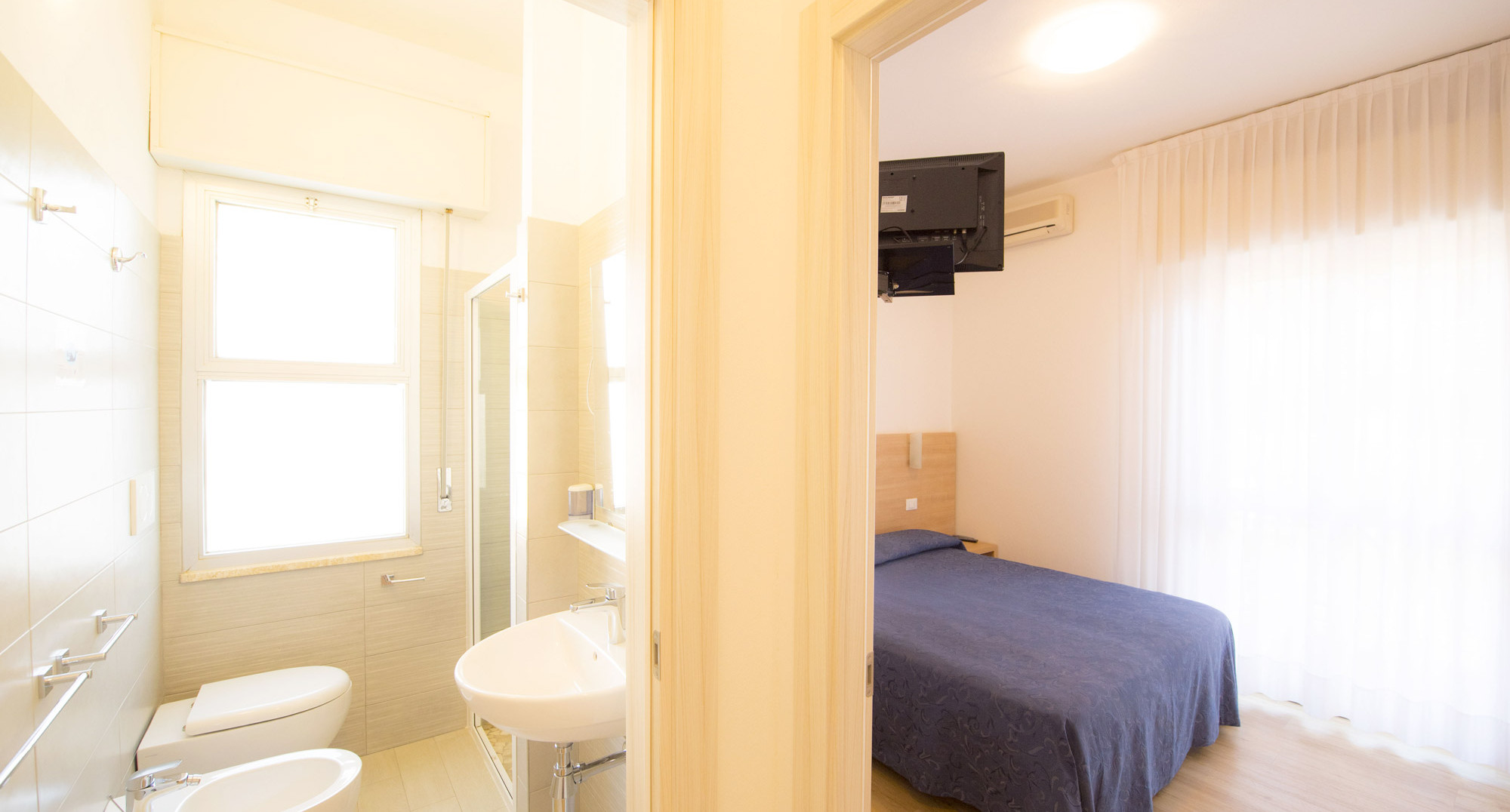 media.Slide-Camere-Smart-Comunicante-1-CFH-Tintoretto-Cervia