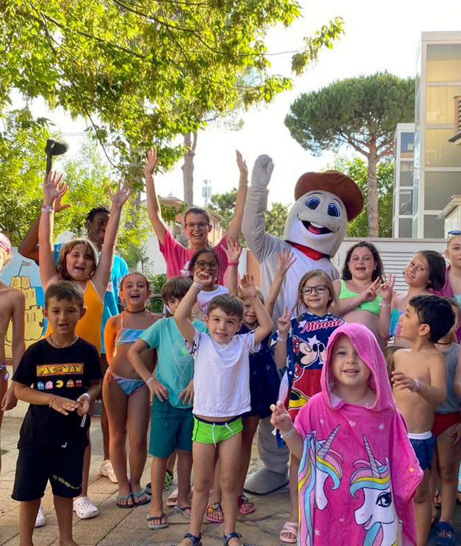 media.Gallery-Animazione8-CFH-Tintoretto-Cervia