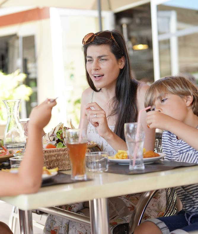 media.tintoretto_tavoli_all_aperto