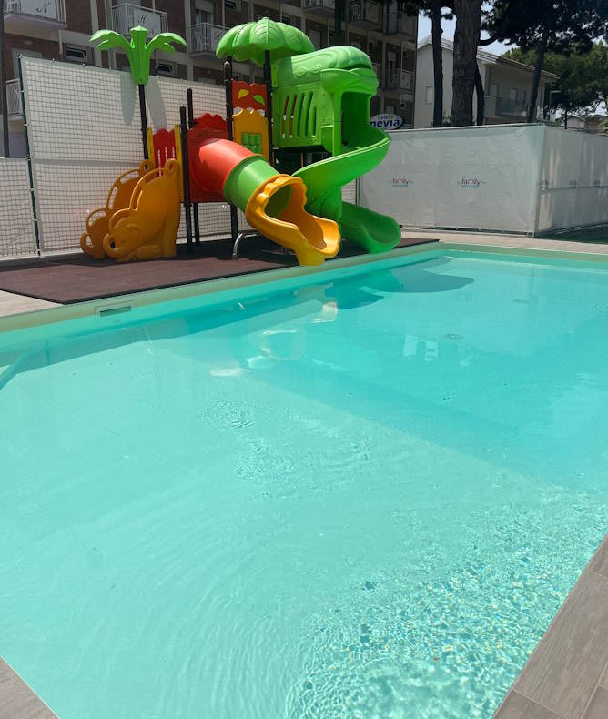 media.Club_Family_Hotel_Cervia_Tintoretto_gallery_piscine_riscaldate_acqauscivoli_per_bambini_2