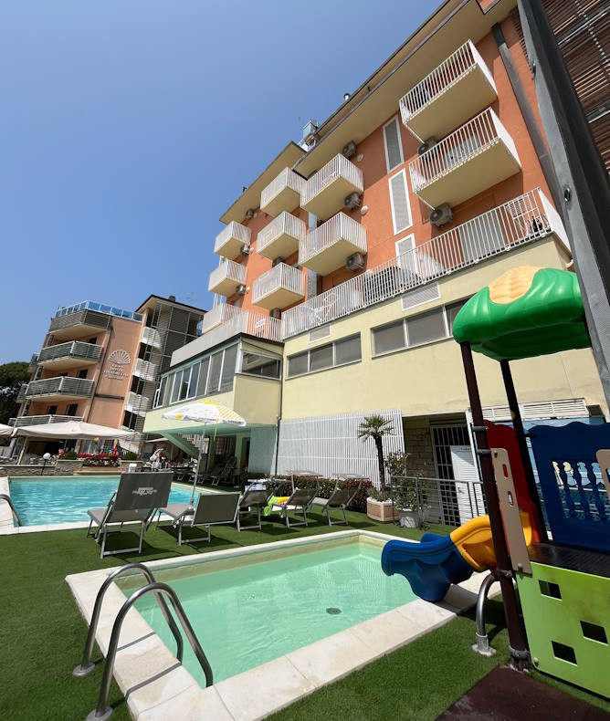 media.Club_Family_Hotel_Cervia_Tintoretto_gallery_piscine_riscaldate_acqauscivoli_per_bambini_1