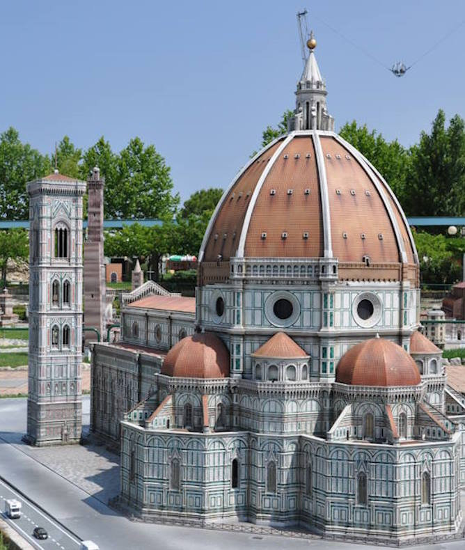 media.Basilica-Santa-Maria-in-Fiore-al-parco-tematico-Italia-in-Miniatura-ingressi-gratuiti-per-tutta-la-famiglia-in-vacanza-al-Club-Family-Hotel-Tintoretto-Cervia