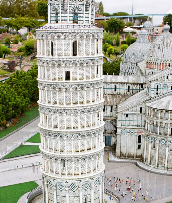 media.Torre-di-Pisa-al-parco-tematico-Italia-in-Miniatura-ingressi-gratuiti-per-tutta-la-famiglia-in-vacanza-al-Club-Family-Hotel-Tintoretto-Cervia